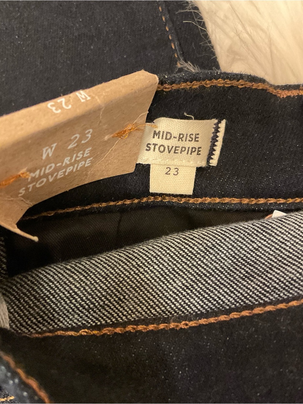 Madewell Mid-Rise Stovepipe Jeans - NWT - Size 23 - Picture 12 of 12